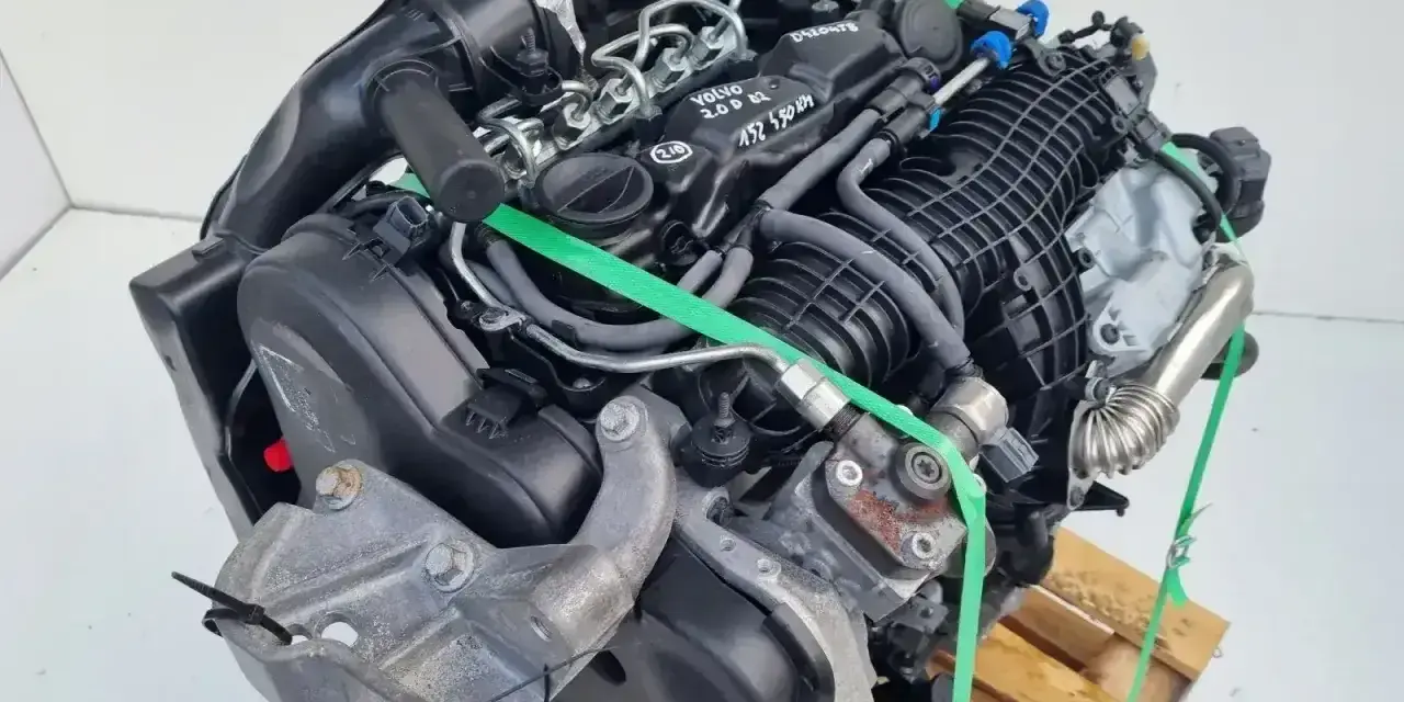 Silnik Volvo 2.0 D2, jeden z najlepszych silników Volvo, gotowy do montażu.