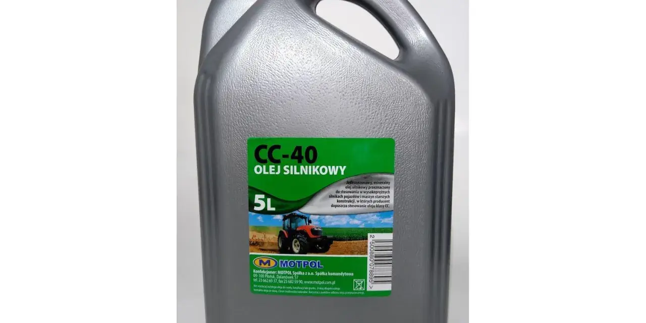 Srebrny kanister oleju silnikowego CC-40 5L marki Motpol. Idealny do starszych maszyn, zapewniający superol cc.