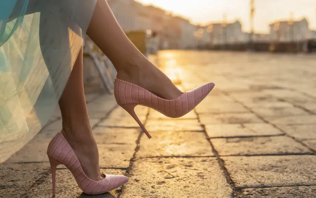 Wygodne obcasy na co dzień: Elegancja bez bólu - Poradnik