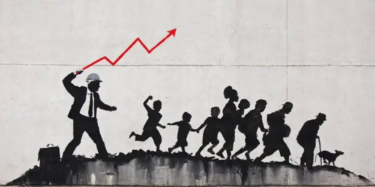 Œuvre de Banksy à New York : un homme d'affaires frappe une flèche de graphique économique ascendante, menant une file de silhouettes d'enfants et d'adultes.