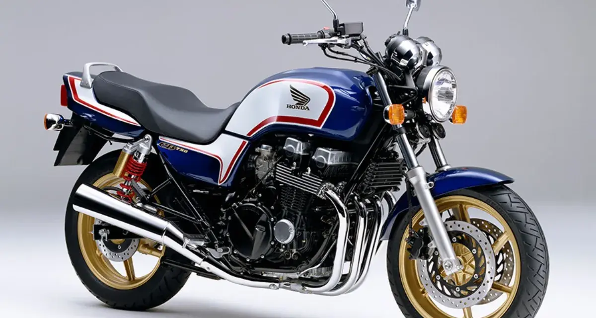 Klasyczny motocykl Honda CB 750 Seven Fifty. Dane techniczne tego modelu to legenda.