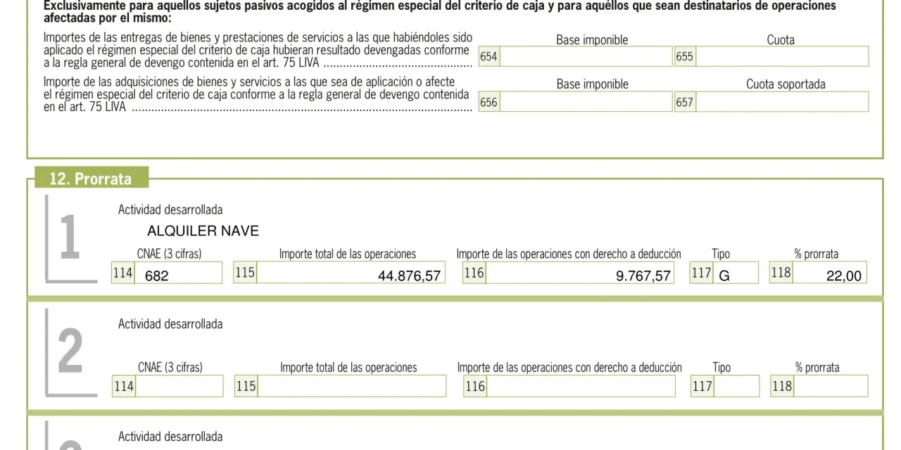 Detalle de prorratas de IVA para "ALQUILER NAVE", con importes de operaciones y porcentaje de prorratas. La factura a origen se refleja en los cálculos.