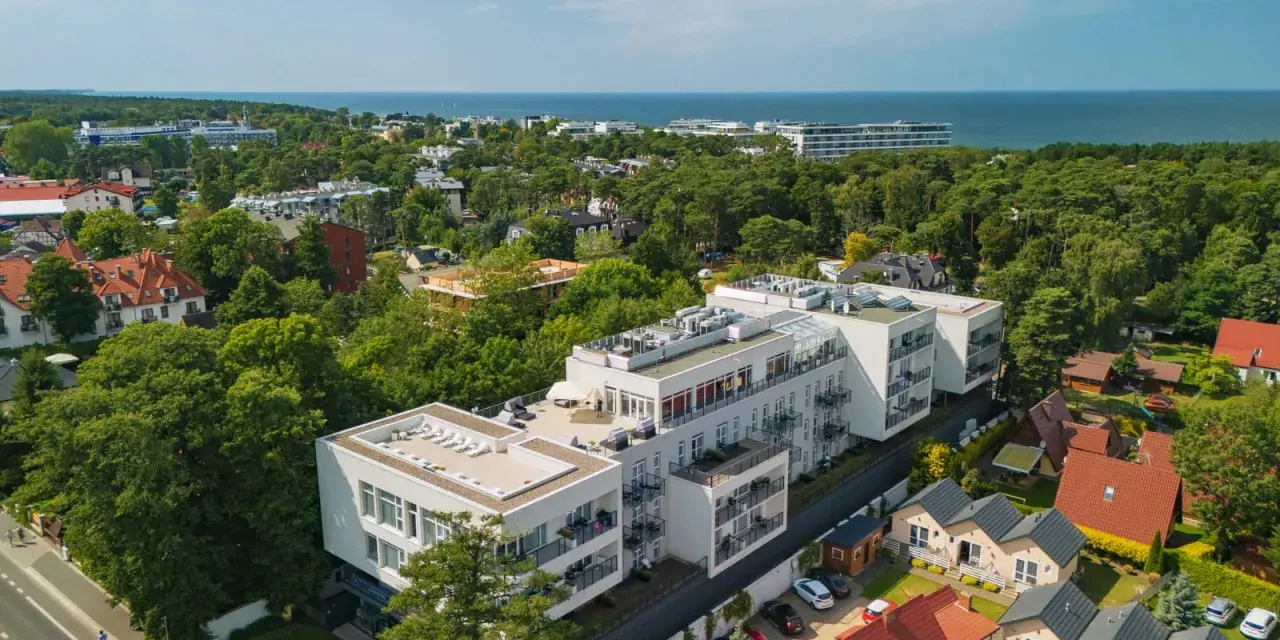 Molo w Mielnie? Odkryj prawdę o pomostach i atrakcjach!