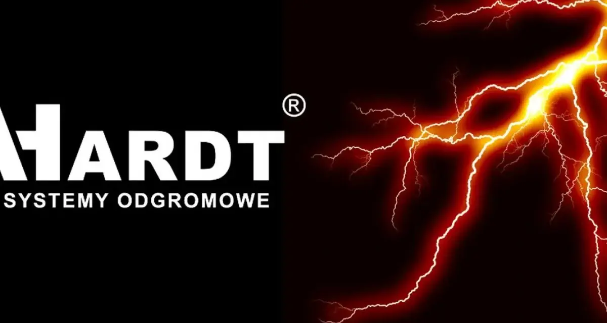 Logo HARDT SYSTEMY ODGROMOWE obok błyskawicy symbolizującej ochronę przed wyładowaniami. Złącze kontrolne uziemienia.