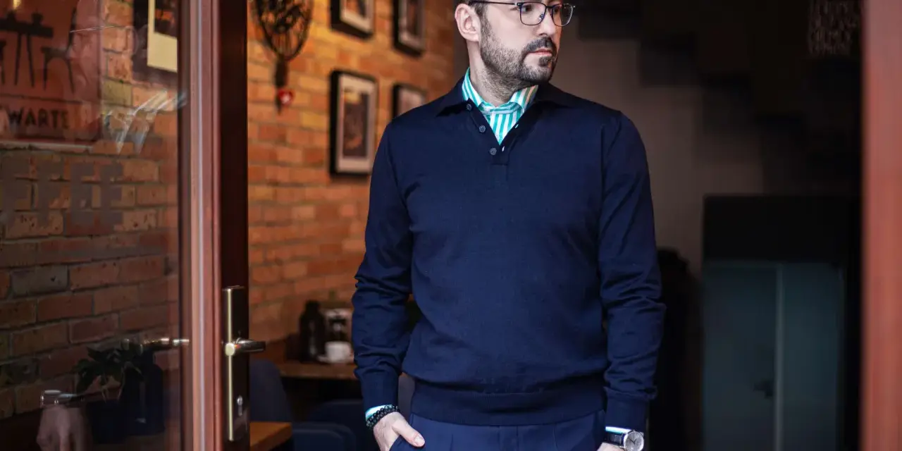 Jak wybrać idealny sweter do koszuli na każdą okazję?