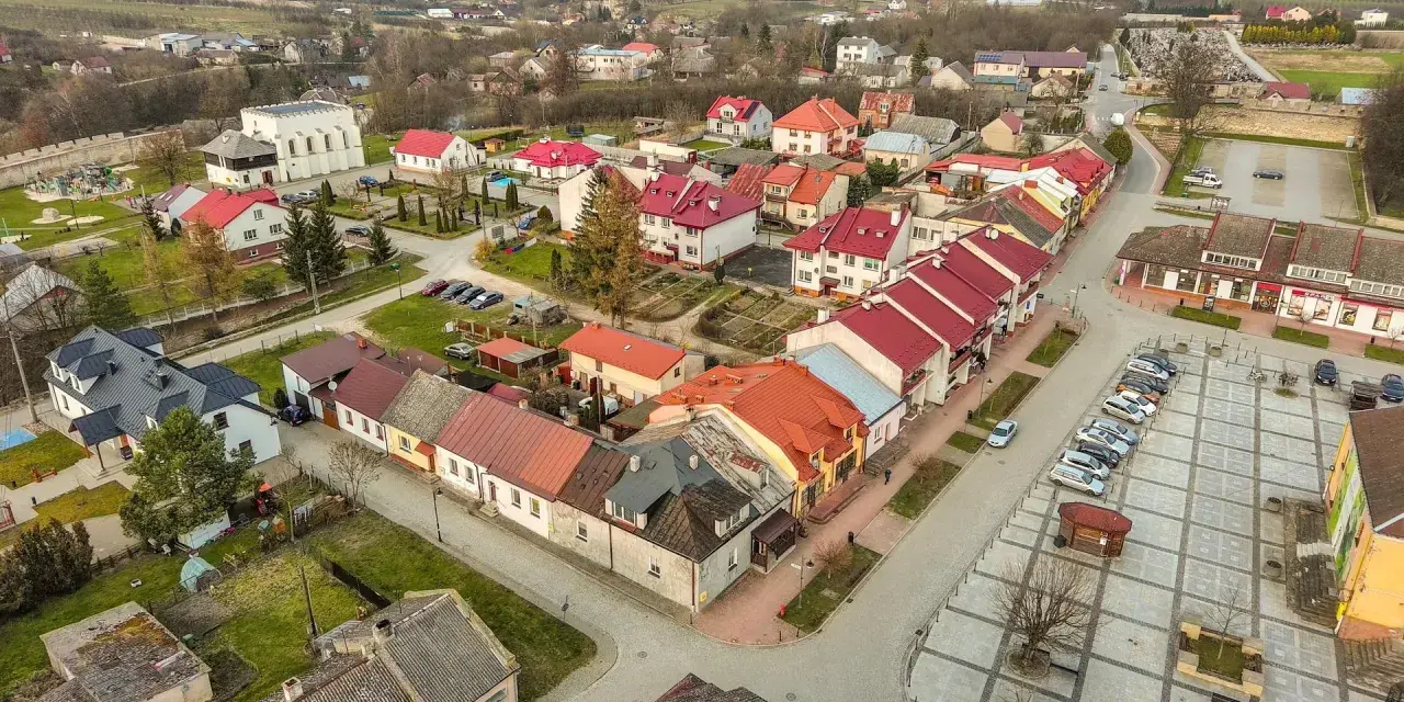 Wycieczki po Polsce: Ukryte perełki i nowe trendy, które musisz znać