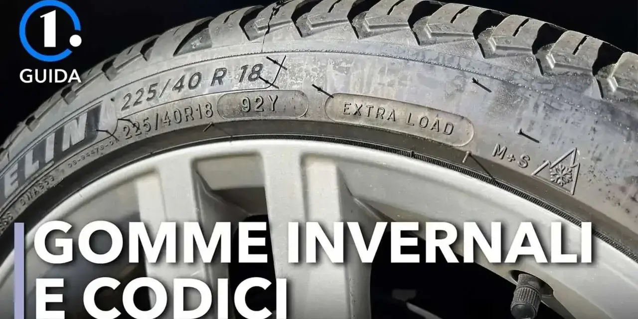 Pneumatici invernali su tutte le ruote, con codici di misura 225/40 R18 e simbolo M+S.