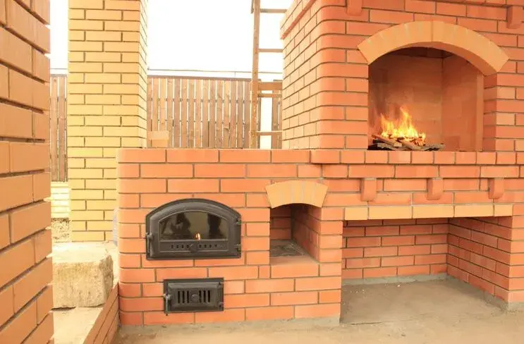 Grill z cegły klinkierowej: Zbuduj Sam! Kompletny Poradnik DIY