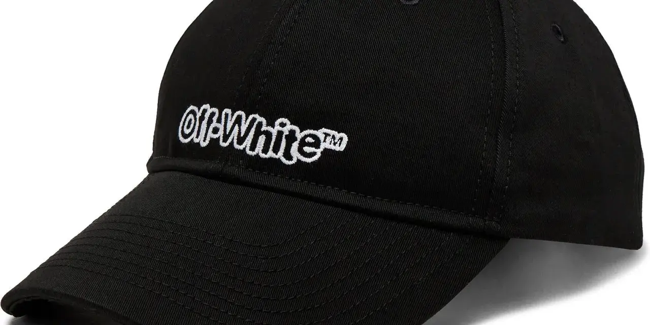 Czarna czapka z daszkiem z białym, wyhaftowanym logo "Off-White".