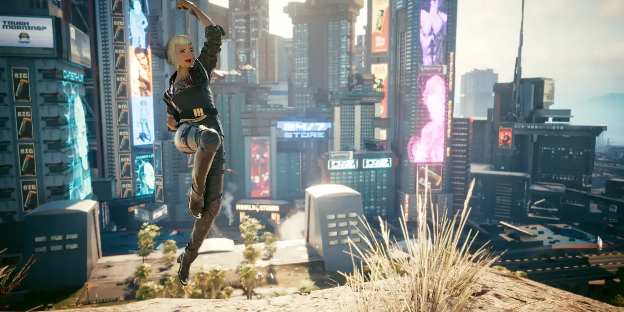Una mujer salta en Night City, un escenario perfecto para tu cyberpunk 2077 guia.