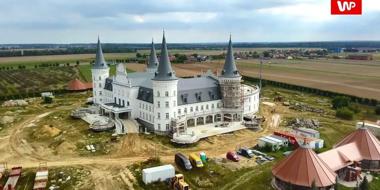 Hotel Cztery Wieże Katarzynin: Otwarcie nadal nieznane? Sprawdź!
