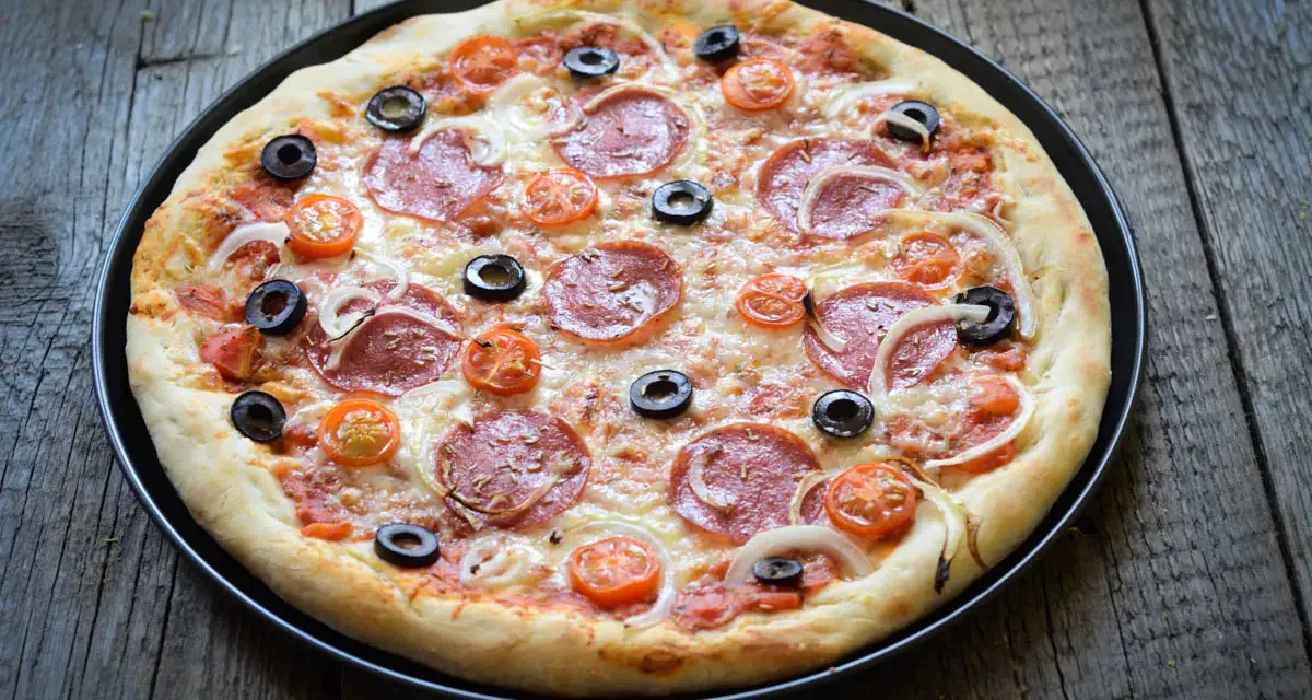 Szybka pizza w 30 minut? Zrób ją w domu proste przepisy!