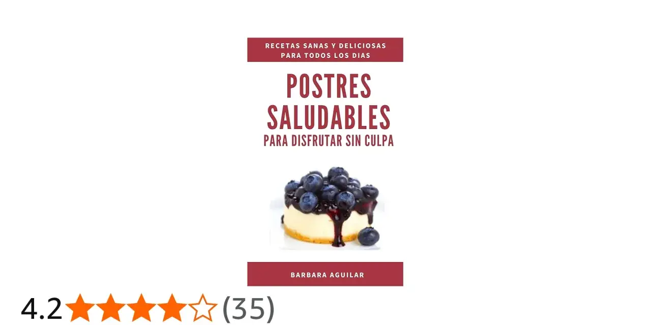 Pastel saludable cubierto de arándanos y salsa de frutos rojos.