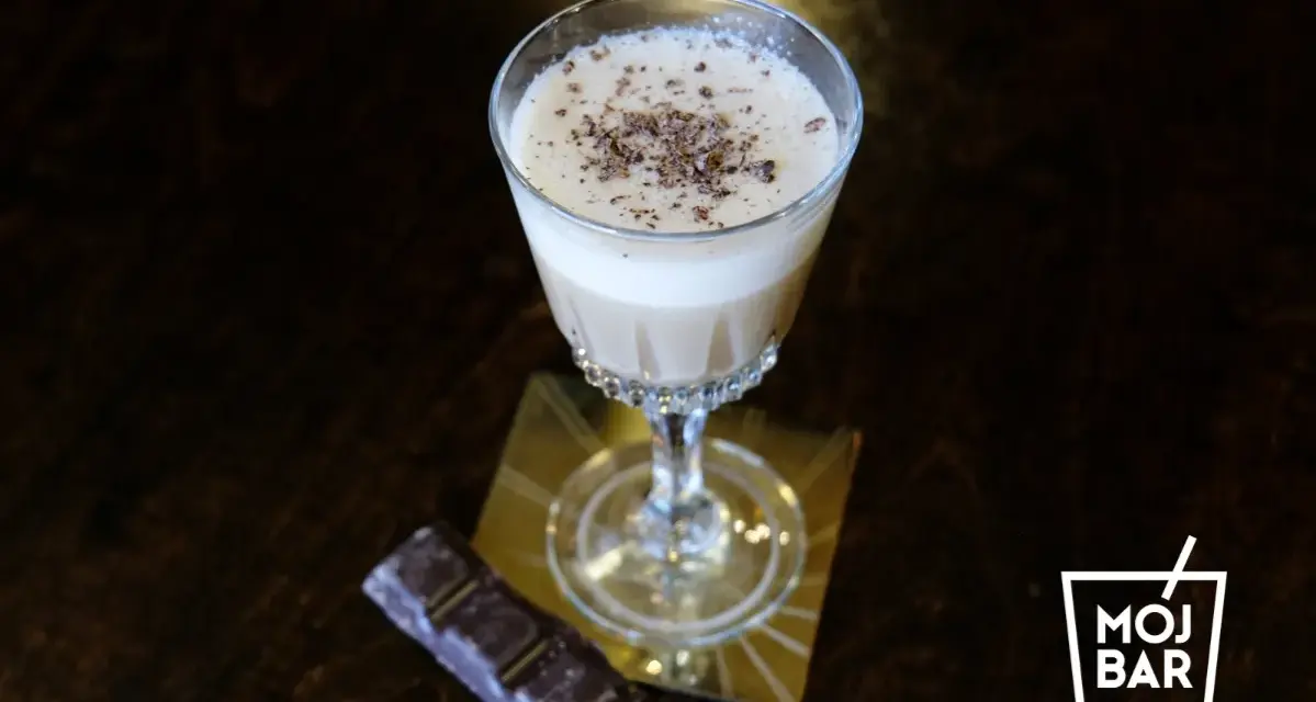 Drink Orgazm przepis: kremowy koktajl z czekoladą i pianką, idealny na deser.