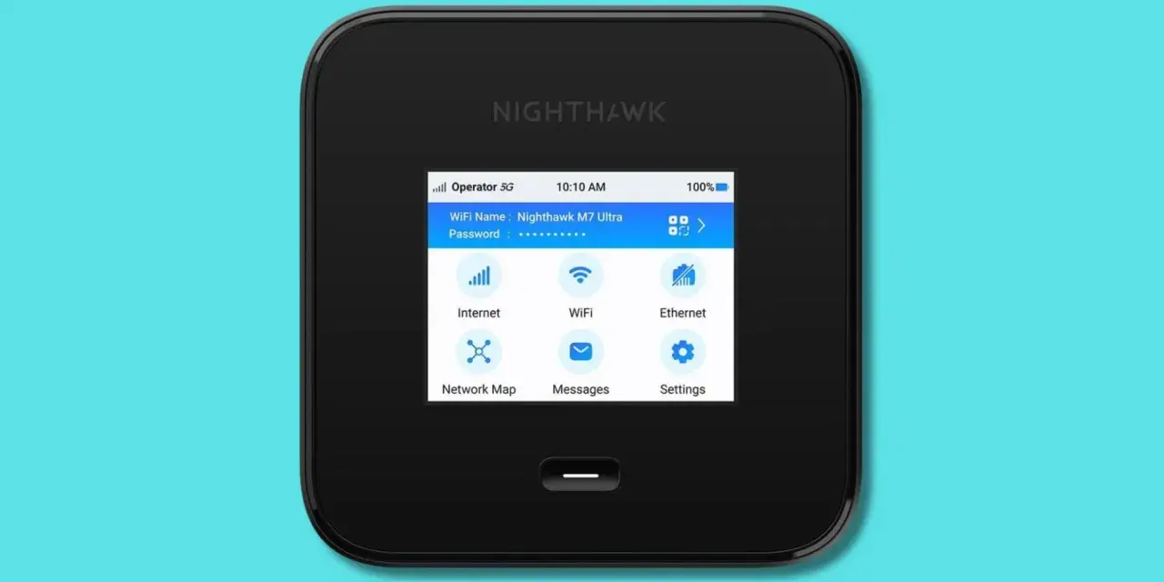 Nighthawk, un'internet saponetta 5G che offre connessione WiFi e Ethernet.