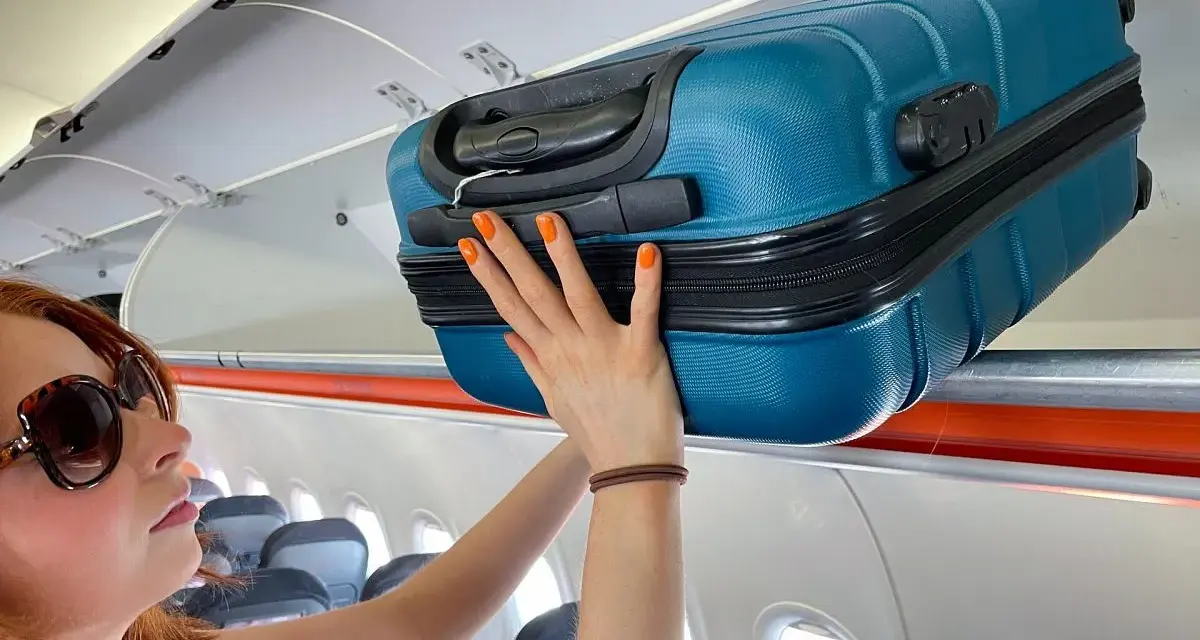 Qué es equipaje de mano y cómo evitar problemas en tu vuelo