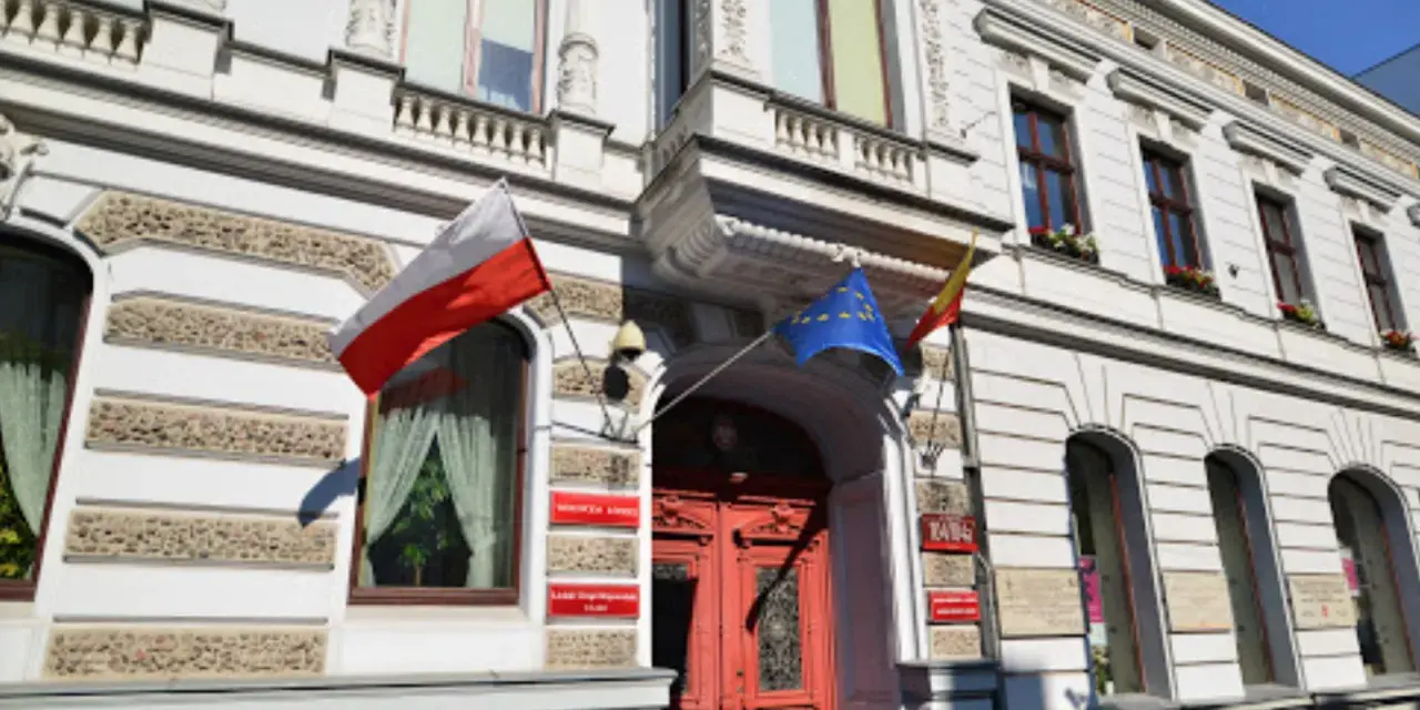 Paszport w Łodzi: Gdzie, jak, ile? Poradnik bez kolejek!