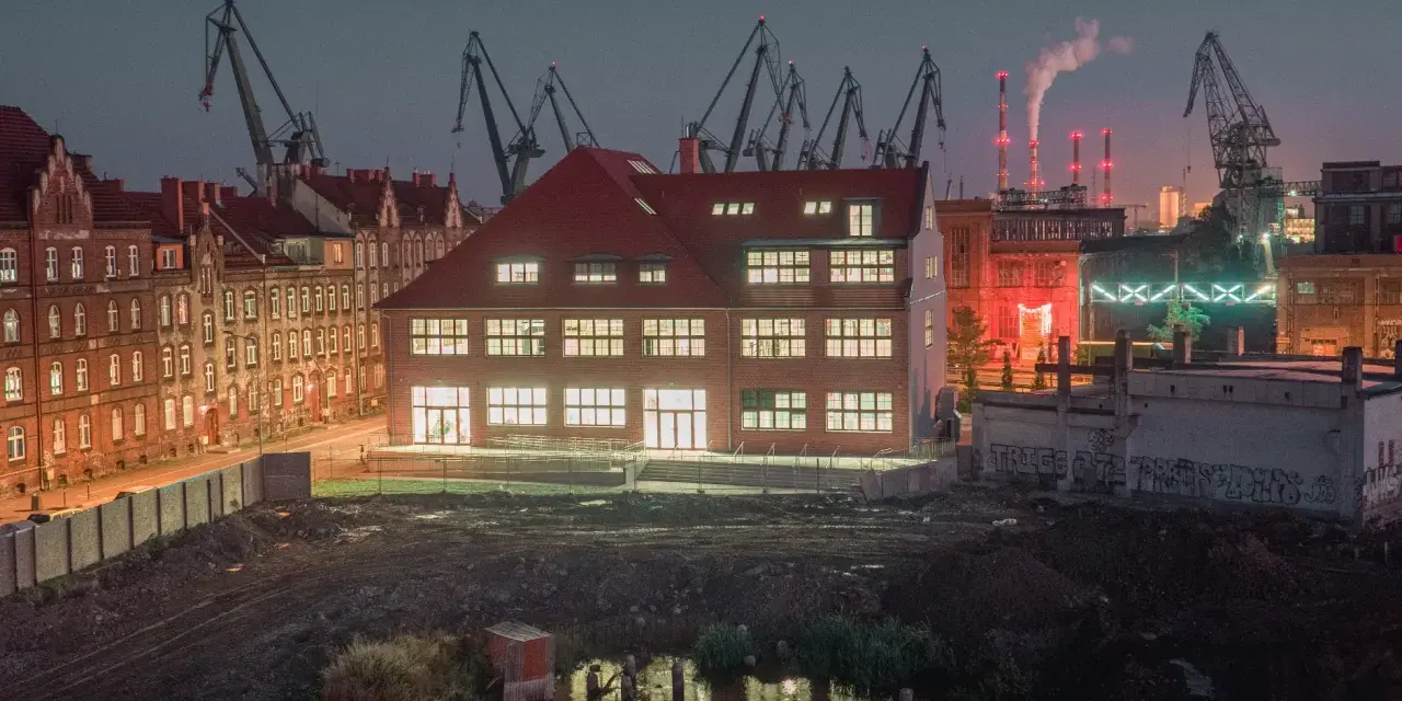 Muzeum sztuki nowoczesnej Gdańsk: NOMUS czy Pałac Opatów? Wybierz!
