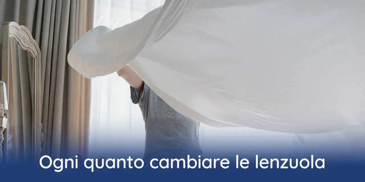 Persona che cambia le lenzuola, un gesto di cura per capire ogni quanto cambiare le lenzuola e mantenere un ambiente fresco e igienico.