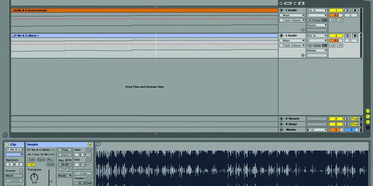 Program do tworzenia muzyki, gdzie można zobaczyć ścieżki audio i sample. To jest właśnie przykład, co to jest mashup – połączenie różnych elementów.