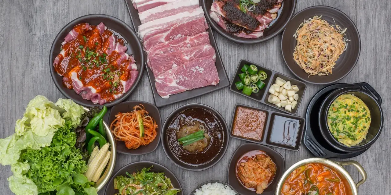 Koreańskie BBQ w domu: Grill, przepisy i sekrety uczty