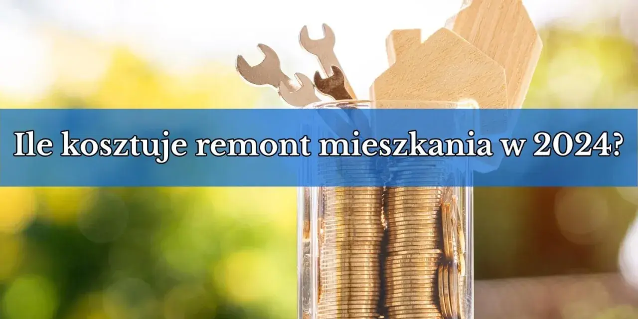 Drewniane domki, klucze i słoik pełen monet.