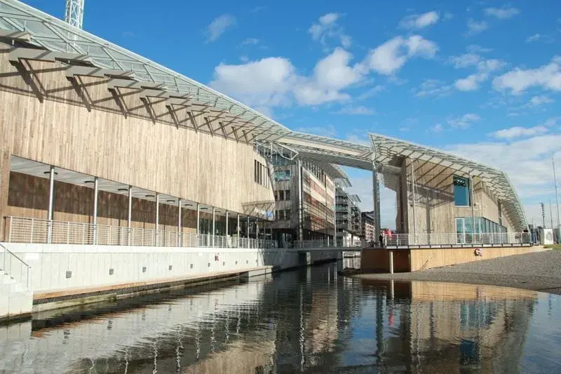 Muzeum sztuki nowoczesnej Oslo: odkryj fascynujące kolekcje i wystawy
