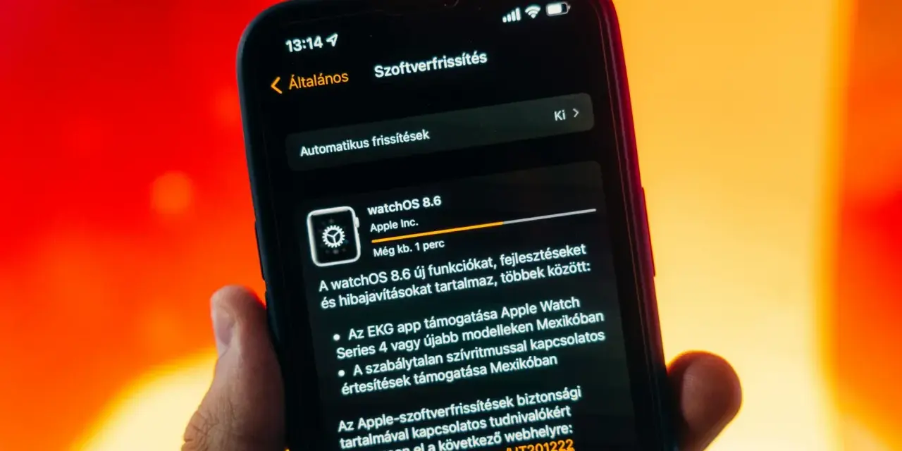 Aktualizacja oprogramowania watchOS 8.6 na iPhonie, zawierająca nowe funkcje i poprawki błędów.
