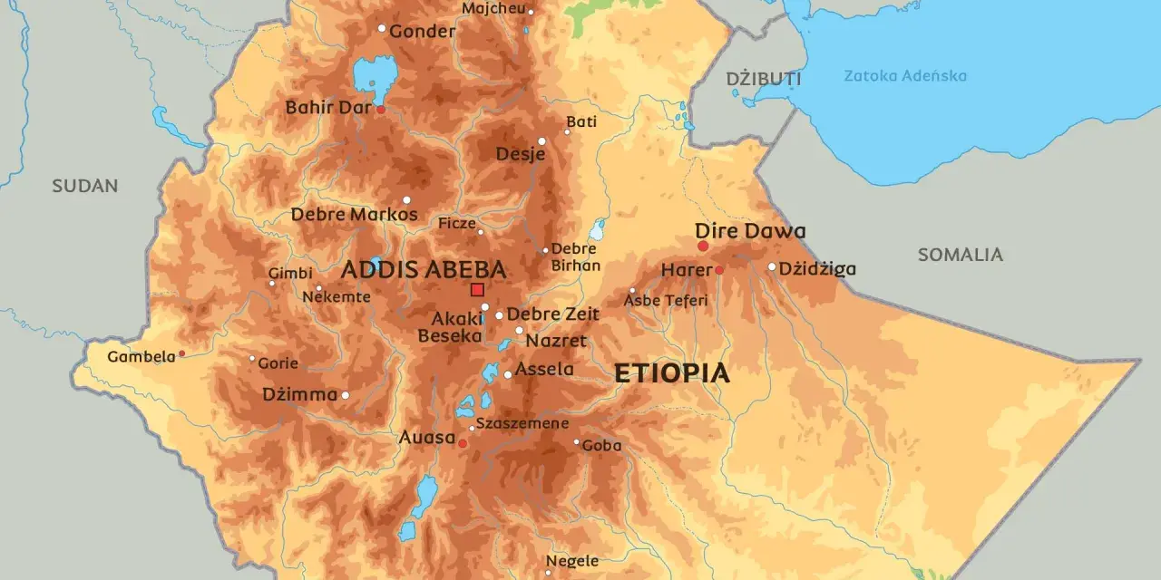 Mapa polityczna Etiopii, pokazująca jej położenie między Sudanem, Erytreą, Dżibuti, Somalią i Jemenem. Widoczne główne miasta i ukształtowanie terenu.