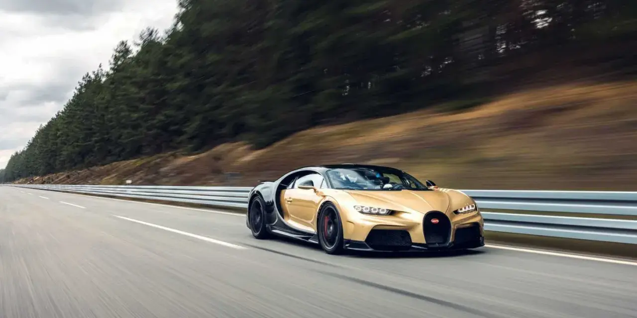 Bugatti Chiron ile do setki? Zaskakujące przyspieszenie 2,4 sekundy