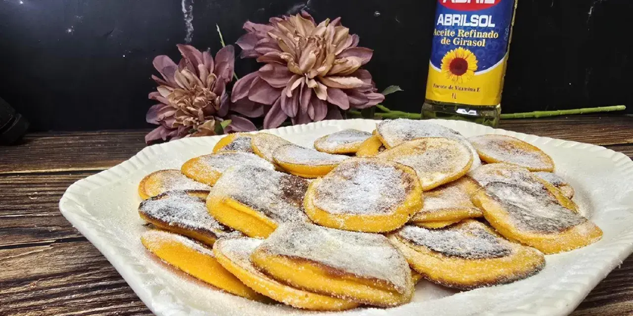 Deliciosas rodajas de calabaza al horno, espolvoreadas con azúcar glas. Un postre casero perfecto.