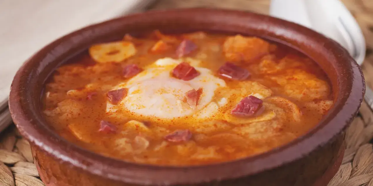 ¿Cómo hacer Sopa de Ajo? Receta Auténtica y Trucos de Experto