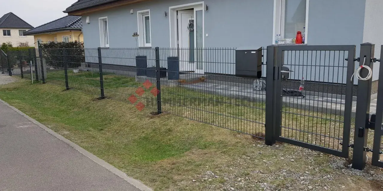 Jak zrobić ogrodzenie panelowe - krok po kroku bez zbędnych problemów