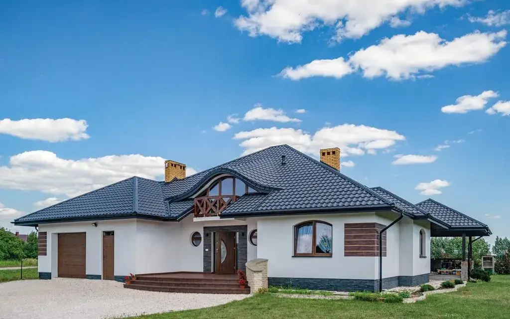 Jaka grubość blachy na dach? Wybierz najlepszą dla swojego domu