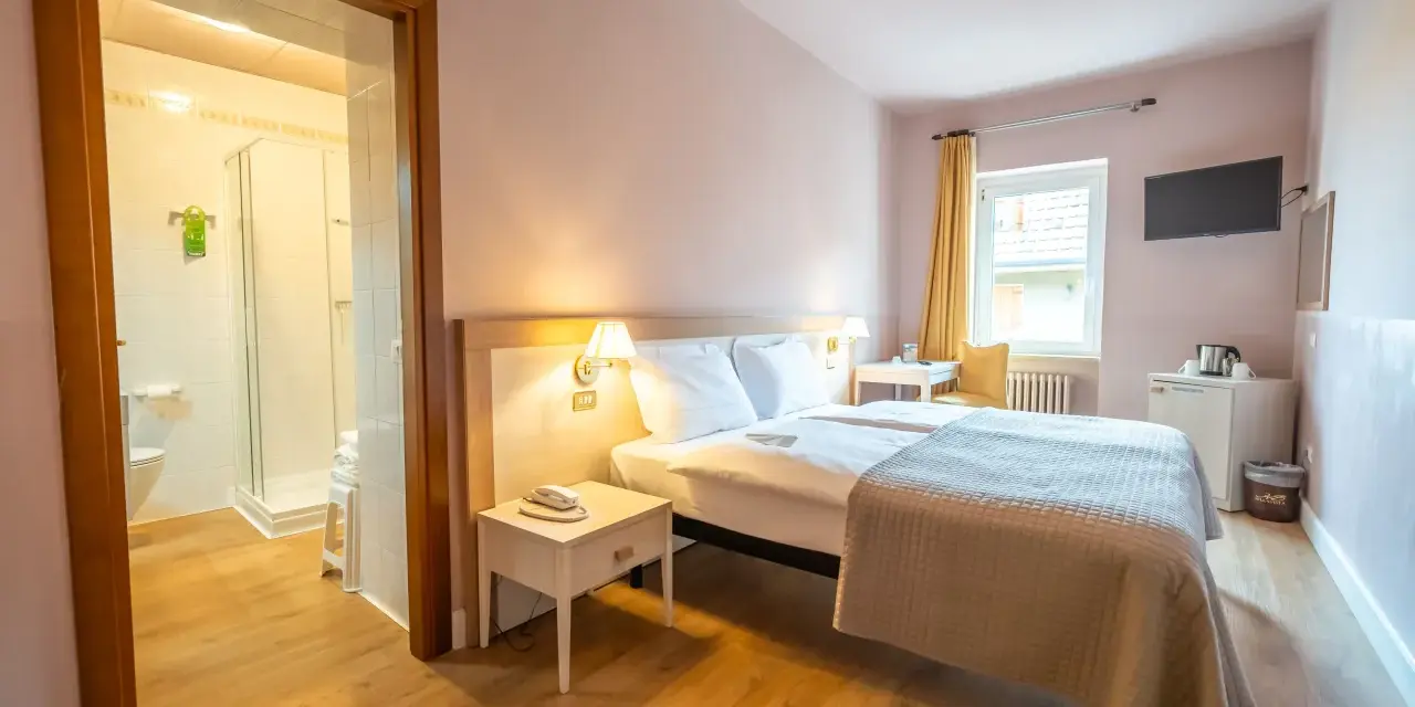 Hotel Bellavista San Zeno: Vista Lago & Relax | Guida Completa