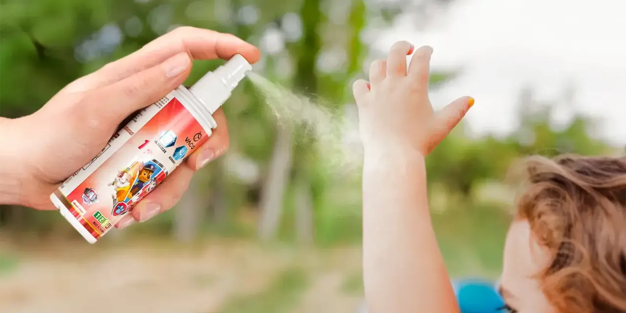 Chroń malucha przed komarami! Spray z postaciami z Psiego Patrolu to idealne co na komary dla niemowląt.