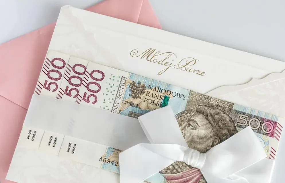 Ile bierze kucharka na wesele? Poznaj ukryte koszty i ceny