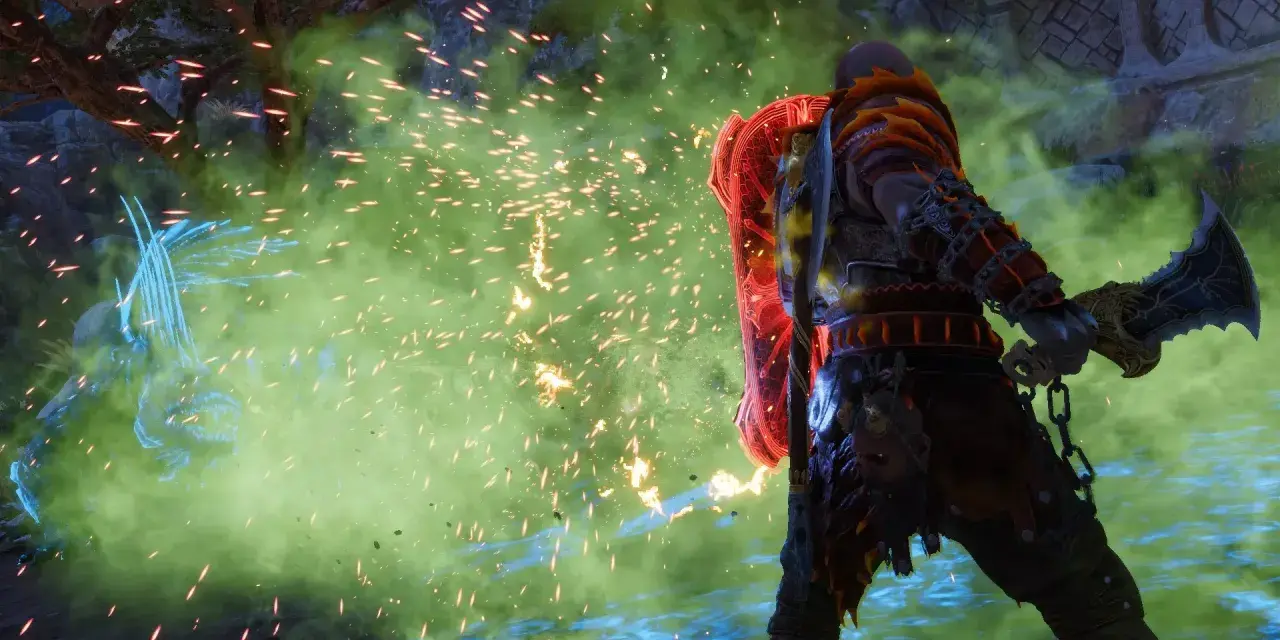 Kratos, el crisol de God of War Ragnarök, se enfrenta a un enemigo etéreo envuelto en humo verde y chispas.