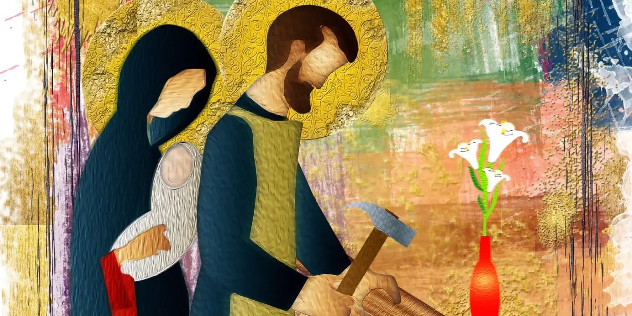 Sainte Famille : Marie, Jésus et saint Joseph charpentier au travail. Des lys blancs dans un vase rouge.
