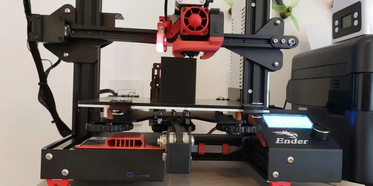 Drukarka 3D Ender z aktualnym ender 3 firmware, gotowa do druku.