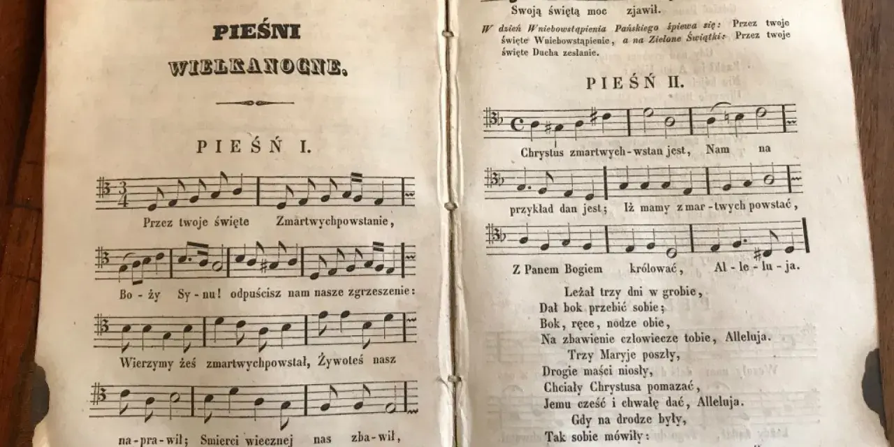 Stare nuty z pieśniami wielkanocnymi. Teksty pieśni "Pieśń I" i "Pieśń II" towarzyszą zapisom nutowym.