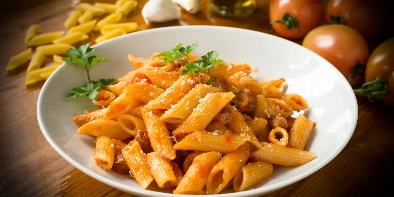 Ile gotować makaron penne, aby uzyskać idealną teksturę?