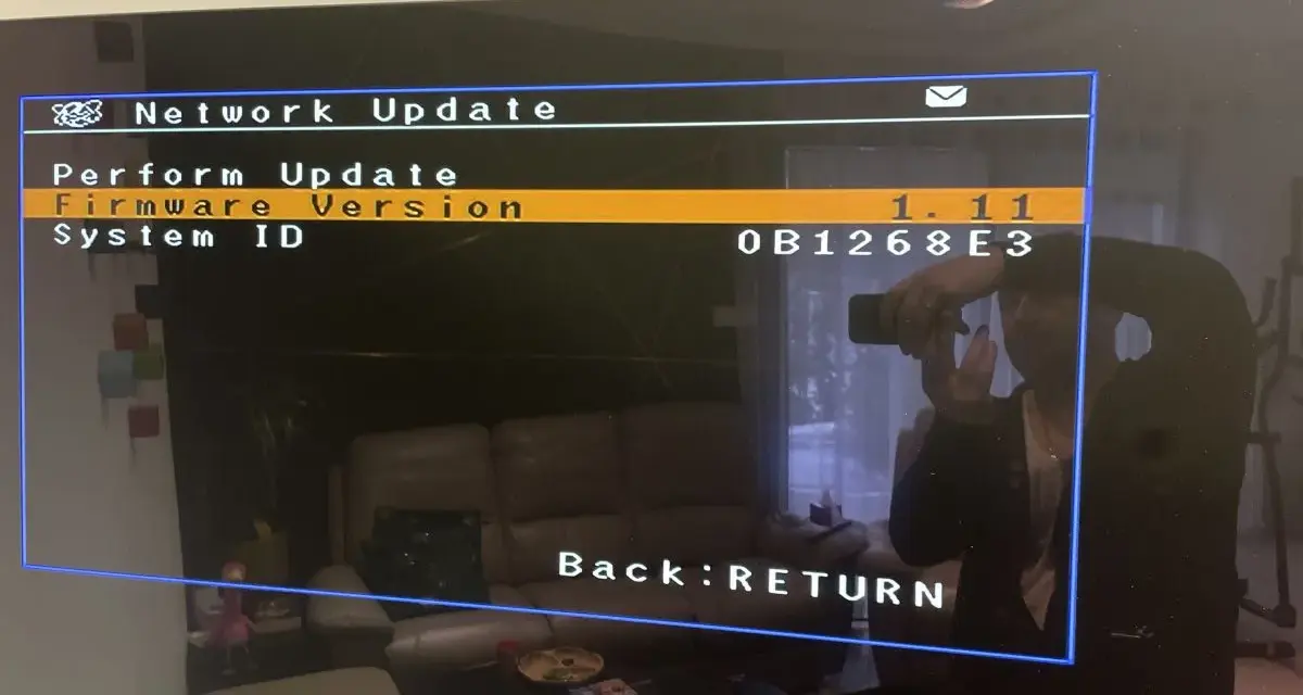 Ekran Network Update. Firmware Version 1.11. System ID 0B1268E3. Yamaha net radio nie działa, próba aktualizacji.