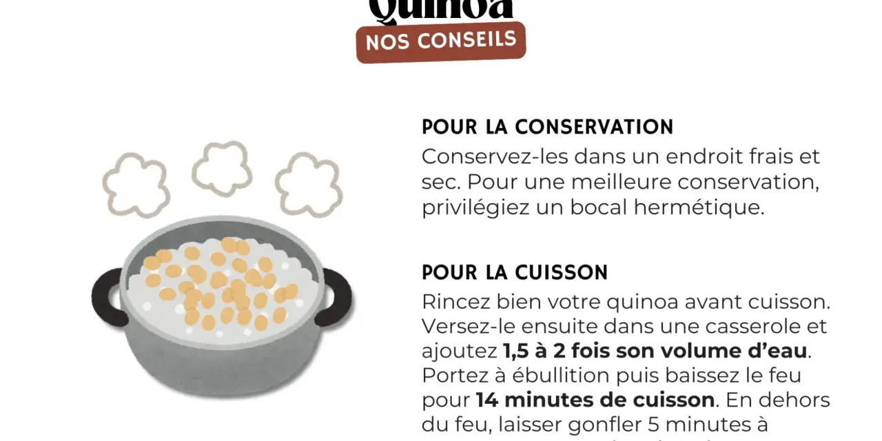 Une casserole de quinoa cuit, avec des volutes de vapeur. Le germe de quinoa est prêt à être dégusté.