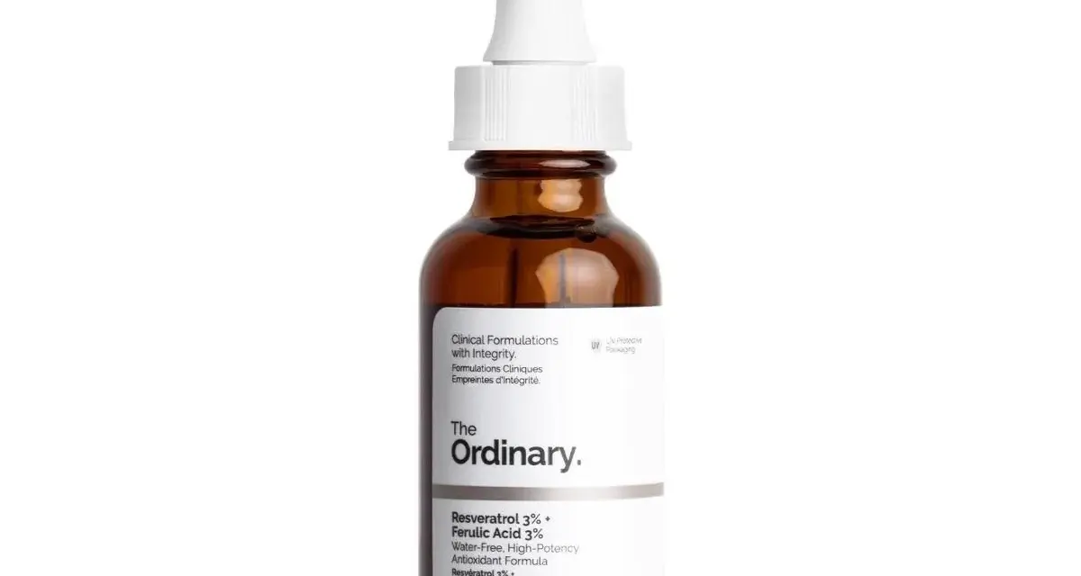Brązowa buteleczka z pipetką, serum z kwasem ferulowym The Ordinary.