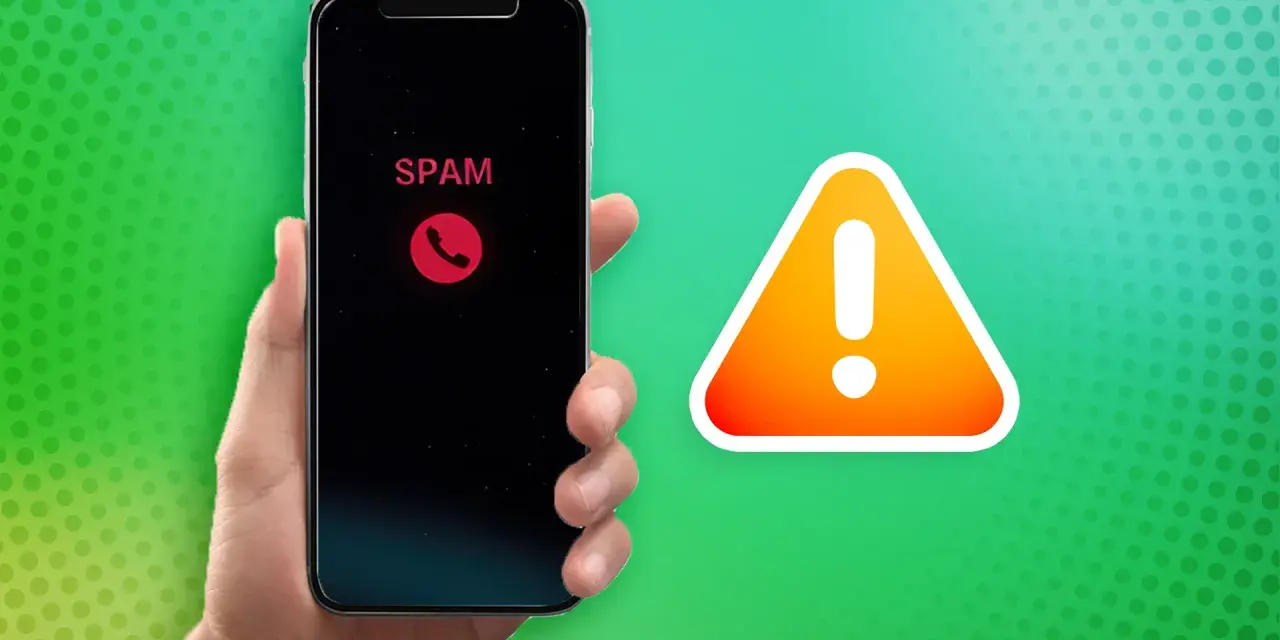 Hand hält Smartphone mit "SPAM"-Anzeige und rotem Hörer-Symbol. Daneben ein Warnzeichen. Call screening schützt vor unerwünschten Anrufen.