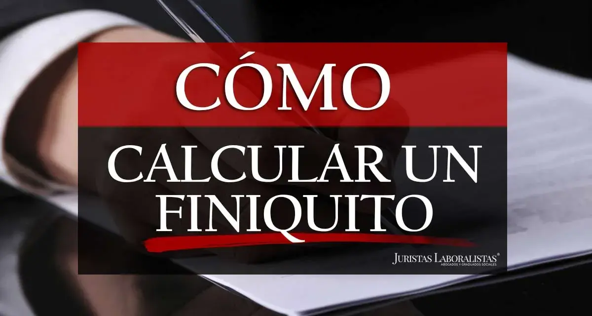 Cómo calcular un finiquito tras un despido disciplinario. Mano escribiendo en un documento.