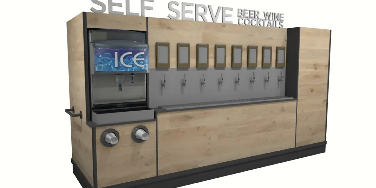 Nowoczesny drink bar zamiast barmana: samoobsługowe nalewaki do piwa, wina i koktajli, z dystrybutorem lodu.