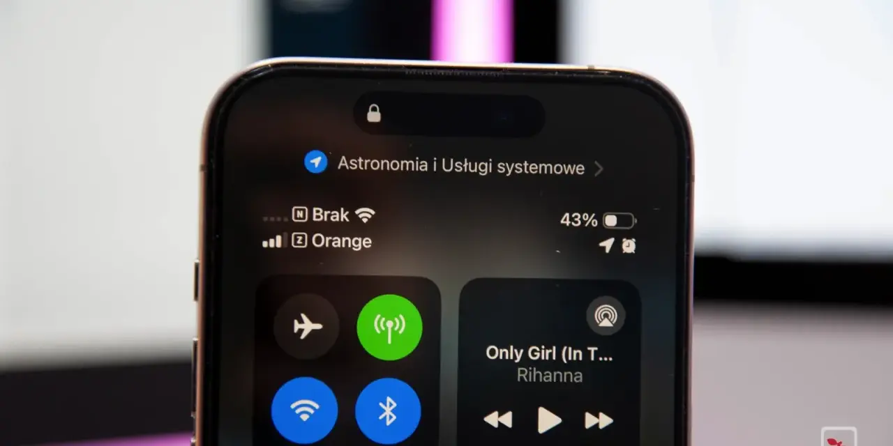 Telefon pokazuje brak sieci komórkowej, tylko Wi-Fi.
