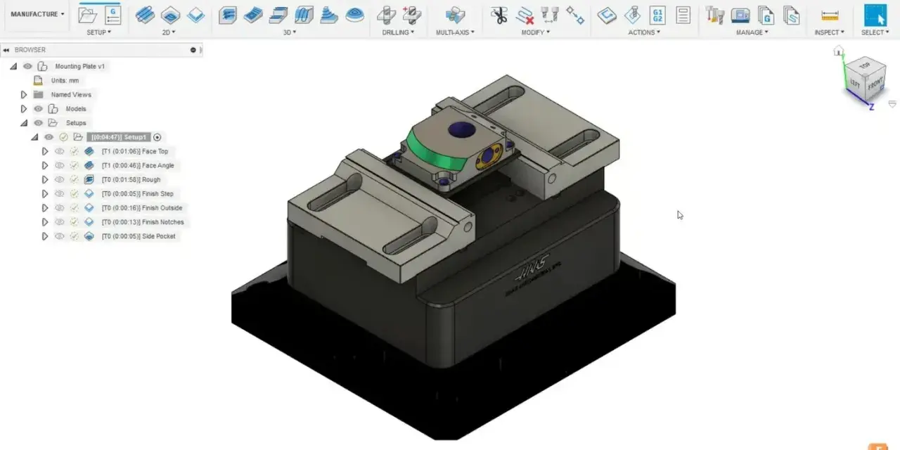 Model uchwytu frezarskiego w Fusion 360 na Linuxie, z widocznymi operacjami obróbki.